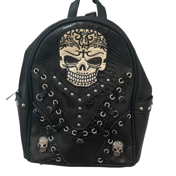 (7-202) Brand New with Tag - Black Embroidered Skull Backpack - Picture 4 of 13